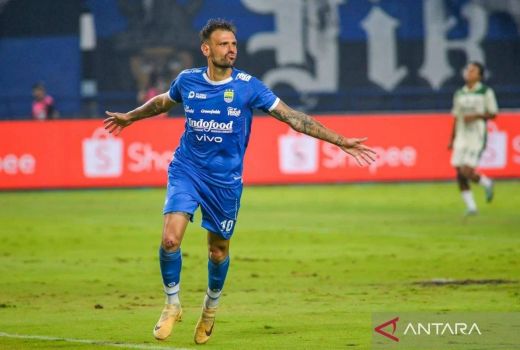 Striker Tajam Tyronne del Pino Tak Lagi Bersama Persib Bandung, Jadi ke Malut United? - GenPI.co