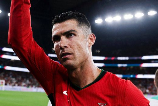 Cristiano Ronaldo Tegaskan Belum Ingin Pensiun - GenPI.co