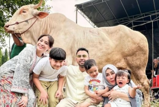 Kurban Puluhan Hewan, Raffi Ahmad: Supaya Dosa-Dosa Diampuni - GenPI.co