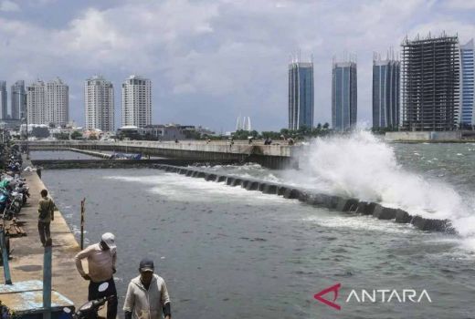 Prabowo Ajak Pramono Anung Patungan Tanggul Laut, Legislator Bilang Tak Masalah - GenPI.co