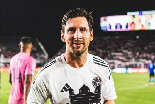 Lionel Messi Itu Manusia Biasa, Kata Maximiliano Falcon - GenPI.co