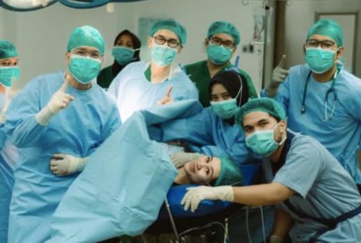 Thariq Halilintar dan Aaliyah Massaid Rahasiakan Wajah Anaknya - GenPI.co