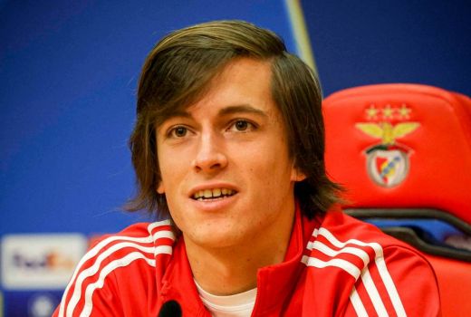 Alvaro Carreras Dikabarkan Sepakat ke Real Madrid, Benfica Beri Bantahan - GenPI.co