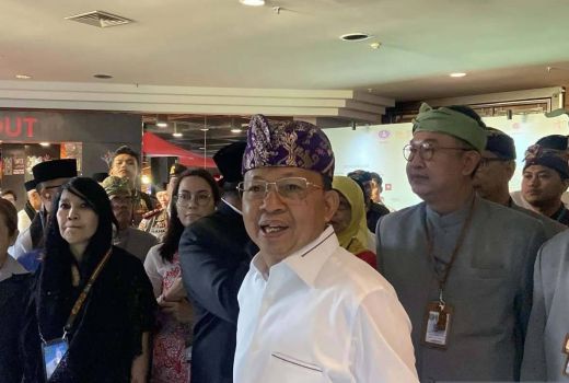 Wayan Koster Pastikan Ikut Retret Seusai Membuka PKB Bersama Fadli Zon - GenPI.co