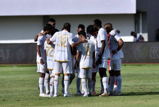 Arema FC Mulai Latihan Perdana Tanpa Pelatih Kepala, 2 Wajah Baru Bergabung - GenPI.co