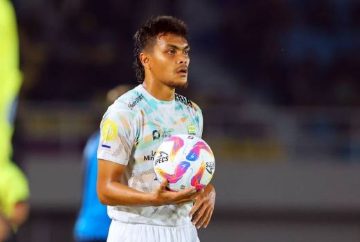Rachmat Irianto Pulang Kampung ke Persebaya, Teken Kontrak Jangka Panjang - GenPI.co