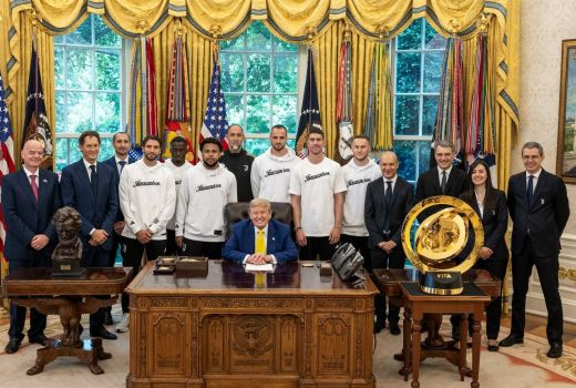 Trump Bahas Iran dan Transgender ke Pemain Juventus, Timothy Weah: Itu Aneh - GenPI.co