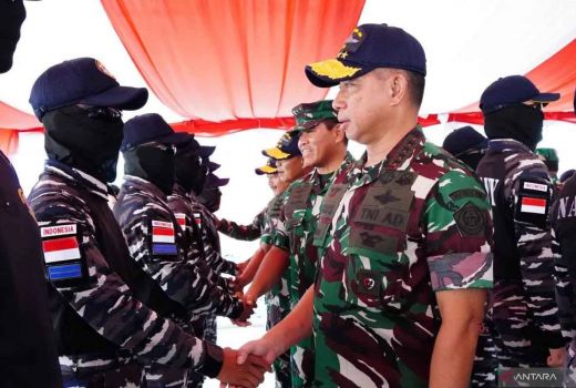 TNI Siapkan Tim Khusus Evakuasi, Ada 578 WNI di Iran dan Israel - GenPI.co