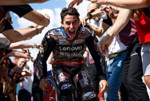 Juara MotoGP Italia 2025, Marc Marquez Sindir Penonton di Sirkuit Mugello - GenPI.co