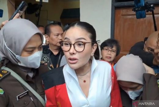 Nikita Mirzani Minta Presiden Prabowo Luruskan Hukum - GenPI.co