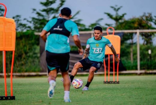 Gali Freitas Mulai Adaptasi, Ingin Beri Kemampuan Terbaiknya di Persebaya Surabaya - GenPI.co