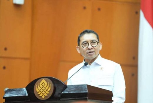 Fraksi PDIP Tegas, Proyek Fadli Zon soal Penulisan Ulang Sejarah Harus Disetop - GenPI.co