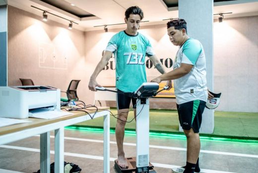Persebaya Cek Masa Otot dan Body Fat Pemain, Kebugaran Ideal Jadi Target - GenPI.co