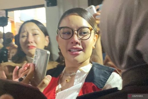 Nikita Mirzani Minta Prabowo Bubarkan Lembaga yang Lindungi Mafia Skincare - GenPI.co