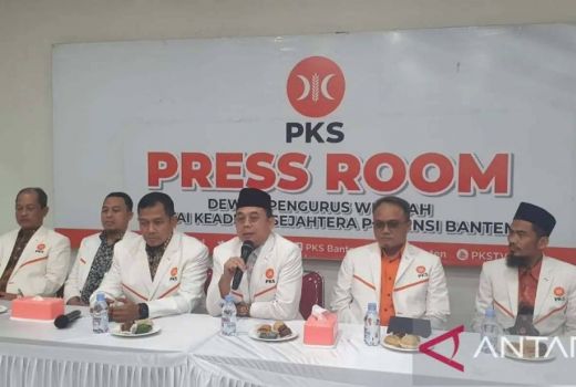 Andra Soni Ogah Ikut-ikutan soal Pencopotan Waket DPRD Banten oleh PKS - GenPI.co