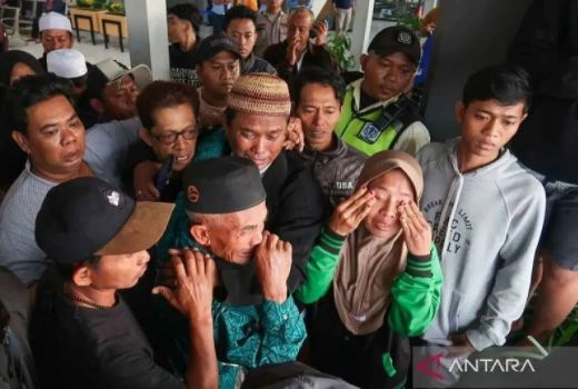 KMP Tunu Tenggelam di Selat Bali, 31 Selamat dan 4 Tewas, Evakuasi Terkendala Ombak - GenPI.co
