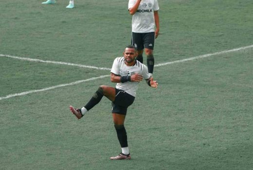 Yabes Roni Nilai Johnny Jansen Beri Banyak Perubahan di Bali United - GenPI.co