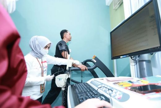 Pencarian Korban KMP Tunu Pratama Jaya yang Tenggelam Dibantu 19 Penyelam - GenPI.co