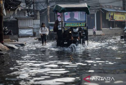 Waspada Banjir Rob dalam 2 Hari ke Depan, Jakarta Siagakan 605 Pompa - GenPI.co