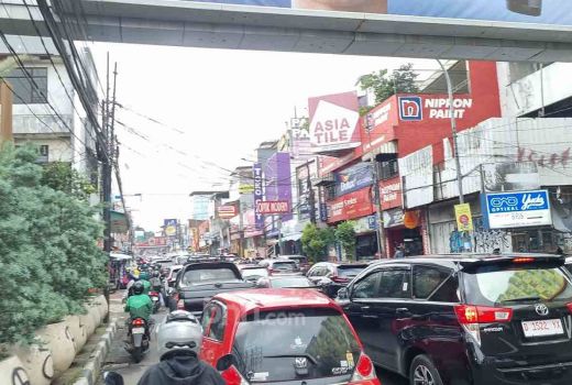 Farhan Malu Bandung Jadi Kota Termacet, Sistem Transportasi Akan Diperbaiki - GenPI.co