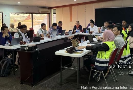 Banjir Jakarta, BNPB Modifikasi Cuaca Semai Garam 2.000 Kg - GenPI.co