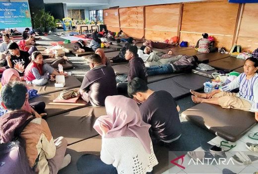 Keluarga Ingatkan Janji Gibran, Jangan Hentikan Pencarian Korban KMP Tunu - GenPI.co