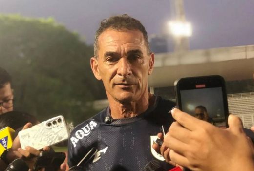 Super League Pakai 11 Pemain Asing, Gerald Vanenburg: Itu Lelucon - GenPI.co