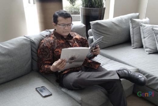 Koalisi KIB Bak Pedagang tapi Jualannya Tak Jelas, Kata Zaki Mubarak - GenPI.co
