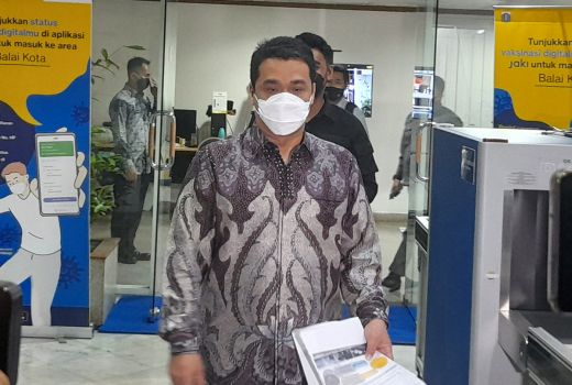 Wagub Riza Buka Suara soal Transisi Pandemi ke Endemi, Sebut WHO - GenPI.co