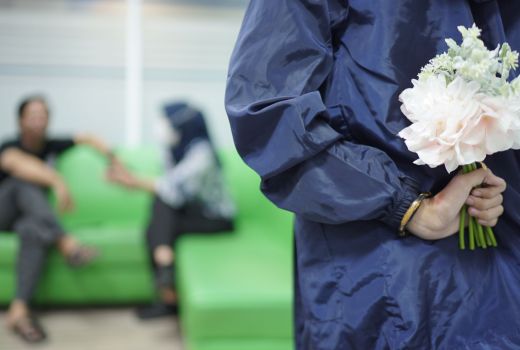 3 Faktor Suami Selingkuh Meski Punya Istri Cantik, No 3 Nggak Nyangka - GenPI.co