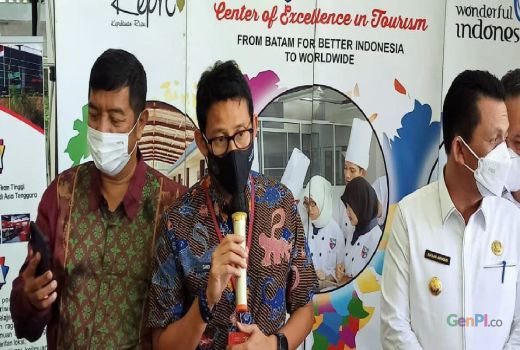 Sandiaga: Uji Coba Travel Bubble Diumumkan Pekan Depan - GenPI.co