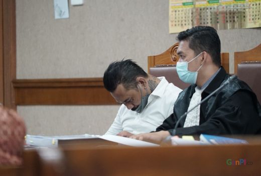 Kocak! Ditanya Hakim Tak Jawab, Jerinx SID Tidur Saat Sidang - GenPI.co