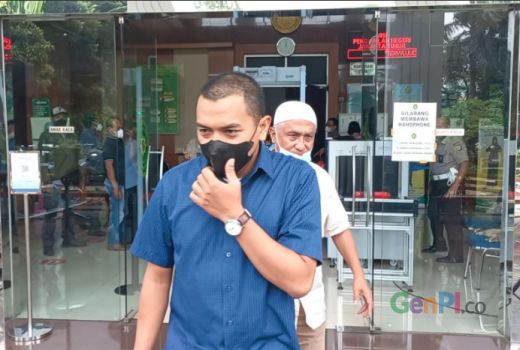 Aziz Yanuar Teriak Fitnah di Sidang Munarman, Menegangkan! - GenPI.co