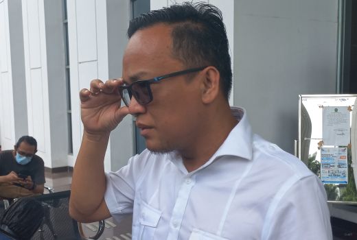 Ucapan Immanuel Ebenezer Menggelegar, Sebut Jokowi - GenPI.co