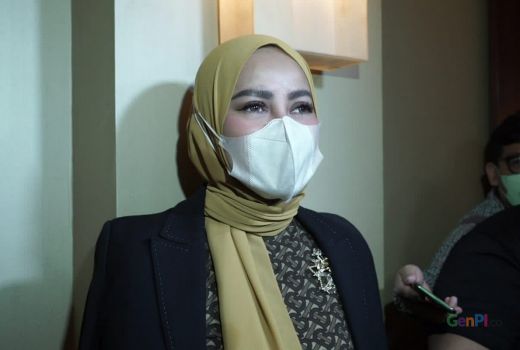 Sean Mikael Alexander Pacaran dengan Putri Nikita Mirzani, Begini Reaksi Olla Ramlan - GenPI.co