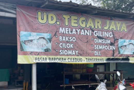 Penggilingan Daging di Pasar Lembang Khawatir Bahan Bakar Naik - GenPI.co