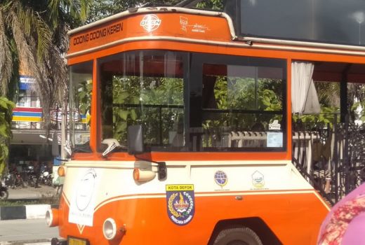 Asyik, Bus Oren Jadi Transportasi Murah Keliling Kota Depok - GenPI.co