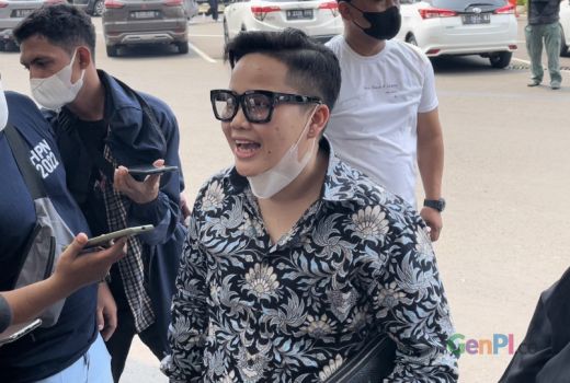 Ogah Berdamai, Ade Ratnasari Tetap Kasuskan Ayu Aulia - GenPI.co