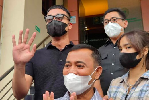 Fadly Faisal Pacaran dengan Rebecca Klopper, Begini Pengakuannya - GenPI.co