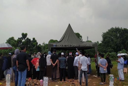 Ustaz Solmed Berduka, Mertuanya Meninggal Dunia - GenPI.co