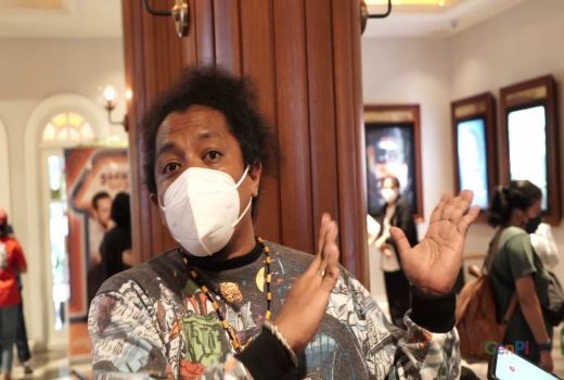 Arie Kriting Punya Kebiasaan Unik Saat Sahur Bareng Istri - GenPI.co
