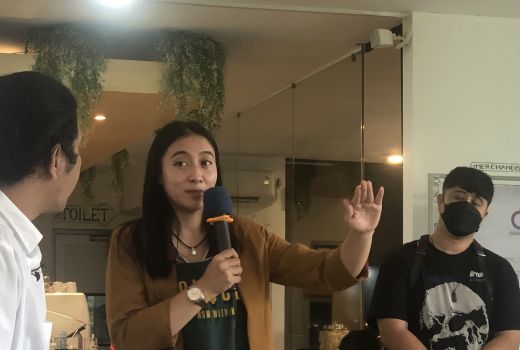 Leher Sering Nyeri saat Bangun Tidur, Apa Ada Solusinya? - GenPI.co