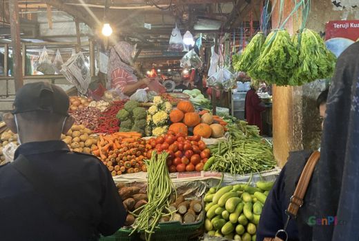 Jelang Ramadan, Kenaikan Harga Bahan Pokok Dapur Makin Parah! - GenPI.co