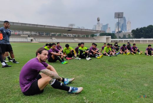 Demi Kenyamanan Pemain Timnas Indonesia, Marc Klok Ikut Puasa - GenPI.co