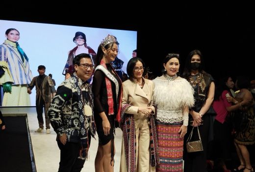 Fashion Show Hari Ketiga, IFW 2022 Menyuguhkan Sentuhan Khas NTT - GenPI.co