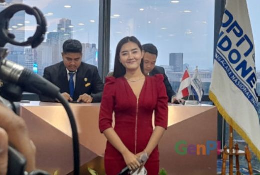 3 Bulan Jadi Asisten Hotman Paris, Gadis ini Dapat 1 Set Berlian - GenPI.co