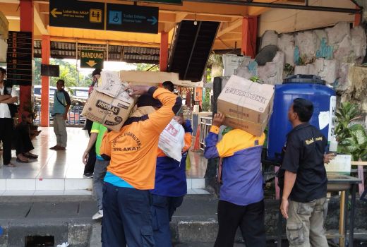 Porter di Terminal Makin Sedikit, Sebagian Pilih Jadi Petani - GenPI.co