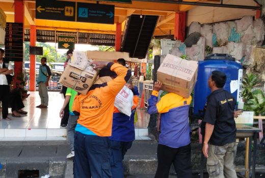 Libur Lebaran, Porter Terminal Kebanjiran Jasa, Pendapatan Naik - GenPI.co