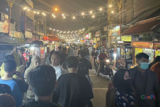 Surga Kuliner Malam di Pasar Lama Tangerang, Jajanannya Beragam - GenPI.co