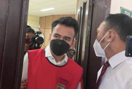 Adam Deni Sebut Vonis Hakim Pesanan - GenPI.co
